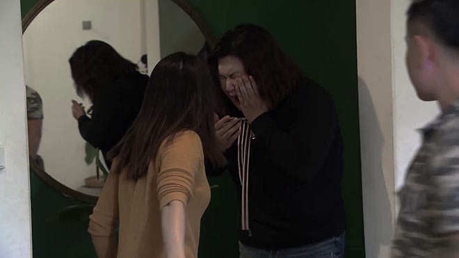 lich phat song dien bien phim ve nha di con tap 42 vu bi bat tai tran khi len giuong voi gai la