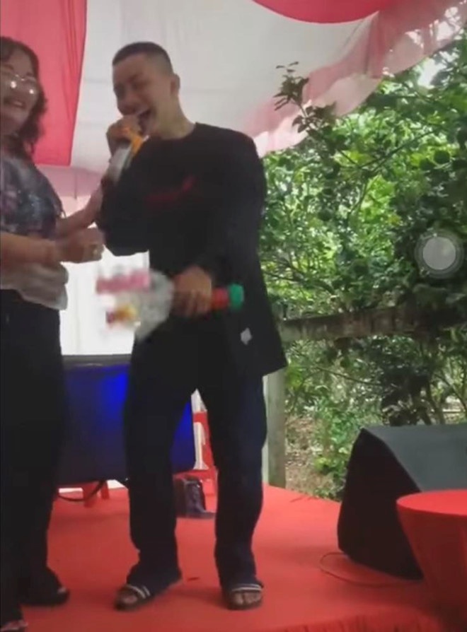 facebook sao viet hom nay 146 dam thu trang len tieng ve tin don cuoi de chay bau