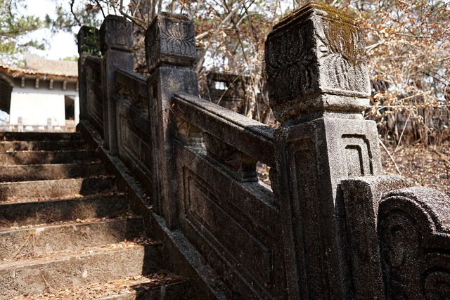 kham pha lang mo bang da xanh cua phu than nam phuong hoang hau