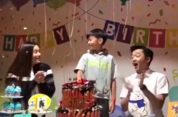 facebook sao viet hom nay 236 nhat kim anh sup do dien vien viet anh vui ve di du lich sau ly hon