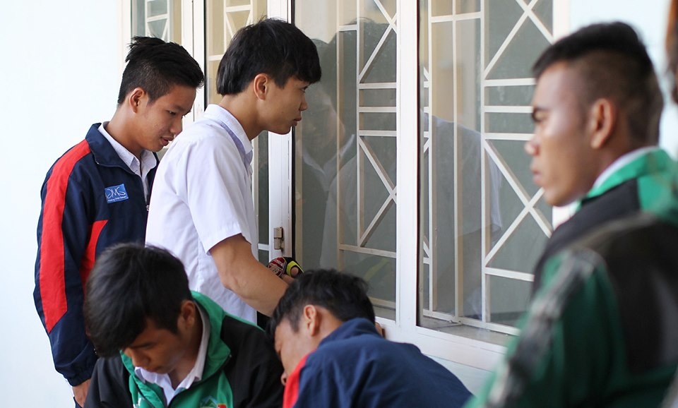 lo loat anh dan cau thu tuyen viet nam thoi con miet mai den sach giua ky thi thpt quoc gia