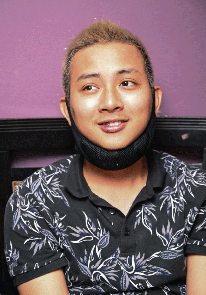 hoai lam tu quan quan guong mat than quen den muu sinh bang nghe tai xe