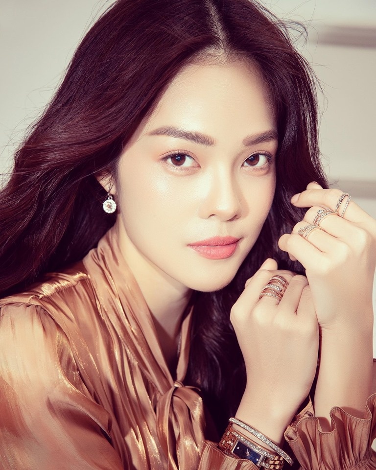 facebook sao viet hom nay 247 dieu nhi bi anti fan gui tam thu canh cao dung bat ca hai tay nua