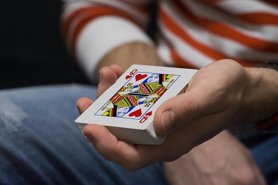 10 dieu co the khien du khach bi bat giu khi di du lich nuoc ngoai