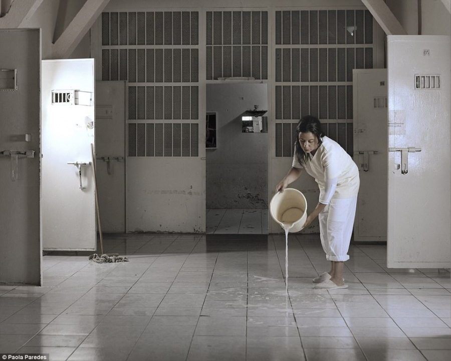 Vén bức màn bí mật kinh hoàng bên trong những phòng khám 'chữa bệnh đồng tính' ở Ecuador ven buc man bi mat kinh hoang ben trong nhung phong kham chua benh dong tinh o ecuador