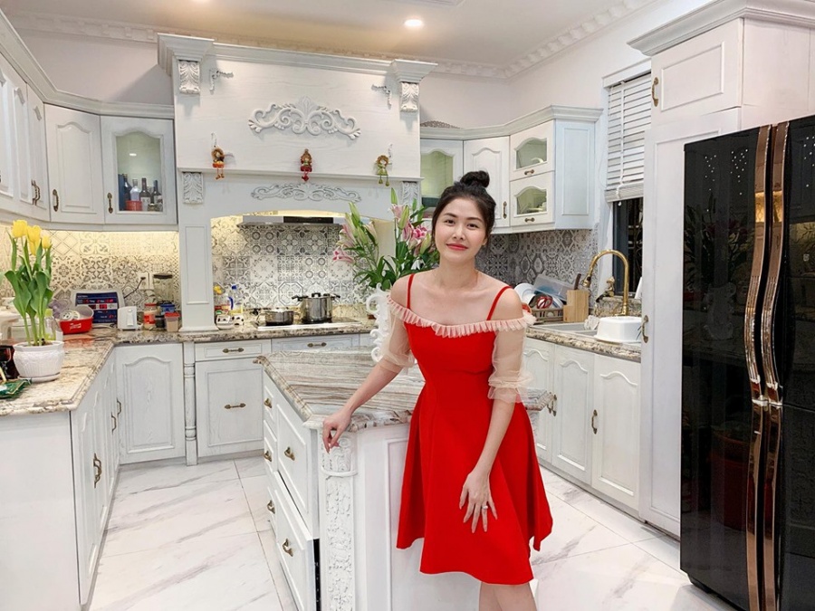 facebook sao viet hom nay 158 them bang chung ninh duong lan ngoc dang hen ho cung chi dan