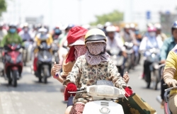 Hà Nội nắng nóng kỷ lục là do bão?