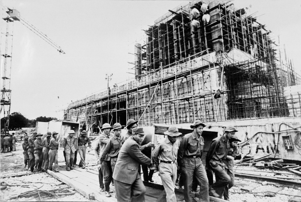 hinh anh hiem ve 2 nam xay dung lang chu tich ho chi minh