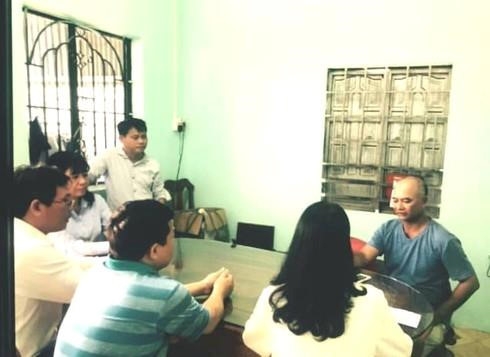 vu be trai 13 tuoi gay xuong bi mo ruot thua benh vien ho tro 320 trieu dong gia dinh rut don khieu nai