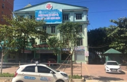 Vợ bàng hoàng khi phiếu siêu âm của chồng có tử cung và buồng trứng