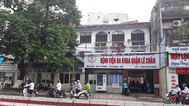 hai phong 4 hoc sinh nghi bi soc ma tuy do uong chung chai sua