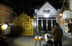 Bị cằn nhằn chuyện đi nhậu, chồng dùng dao đâm chết vợ trước mặt 3 con nhỏ