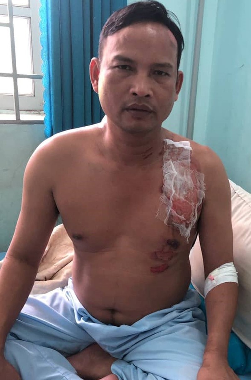nhom con do xong vao dap pha rut dao doa giet chu quan ca phe o dong nai