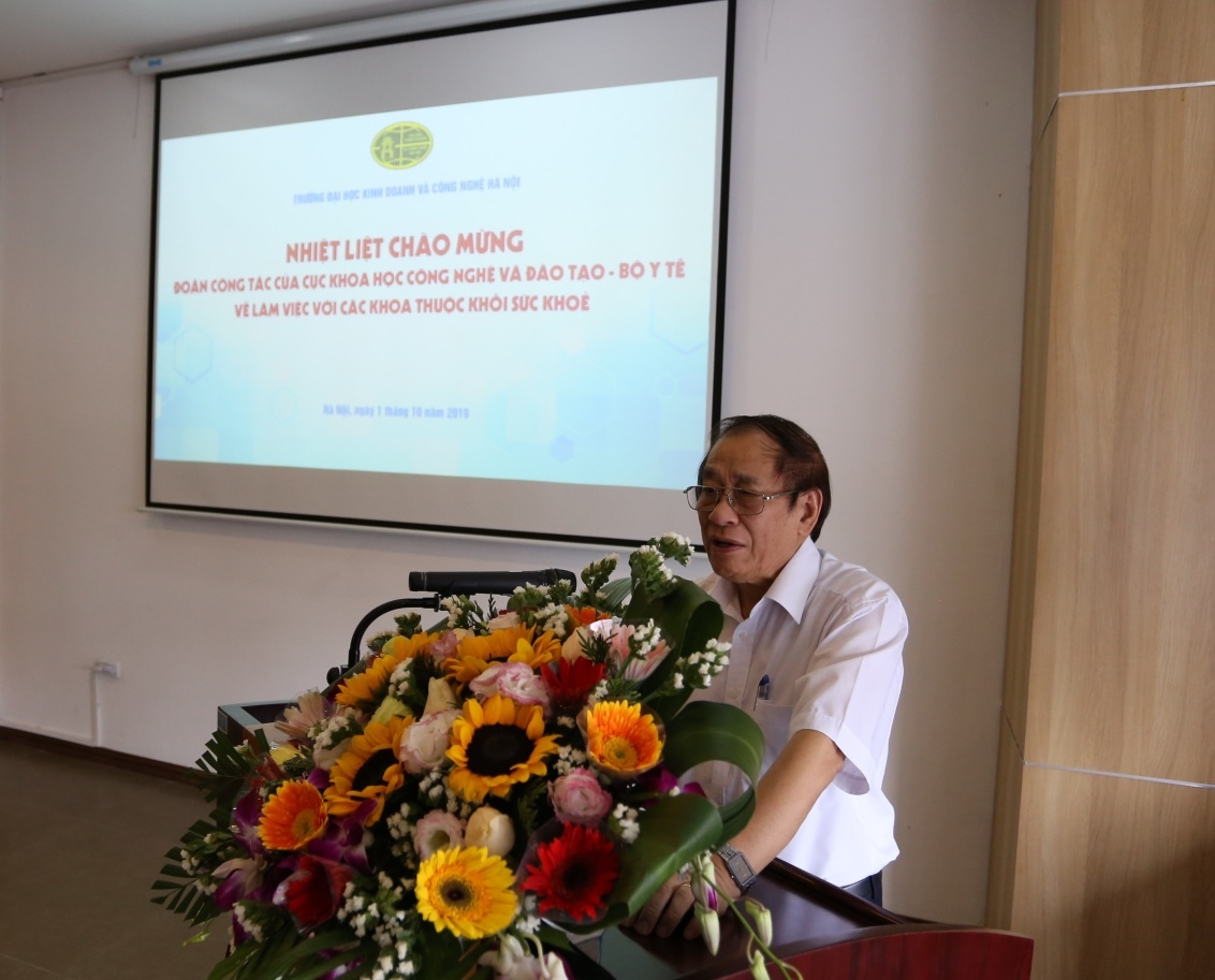don tiep doan cuc khoa hoc cong nghe va dao tao bo y te den tham va lam viec tai truong dh kinh doanh va cong nghe ha noi