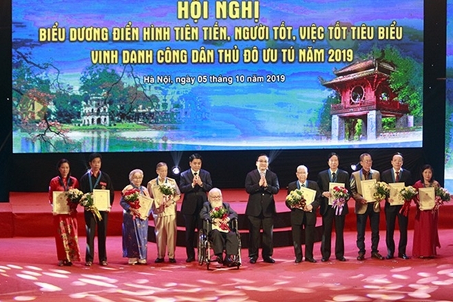 inh danh 10 cong dan thu do uu tu nam 2019
