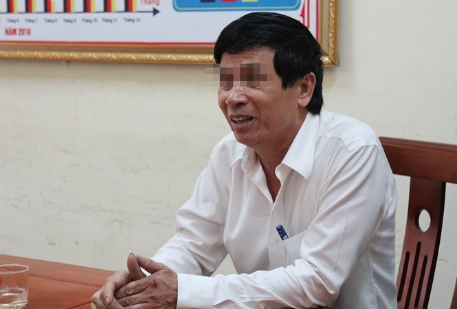 tuoc bang lai 2 thang phat 25 trieu dong doi voi tai xe lexus can duong xe cuu hoa