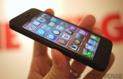 fpt shop chinh thuc phan phoi bo 3 iphone 11 chinh hang gia khoi diem tu 22 trieu dong