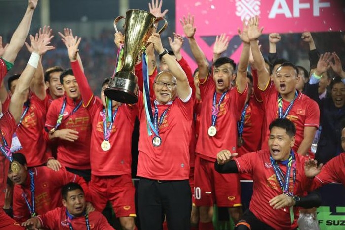 hlv park hang seo duoc de cu cho hang muc hlv hay nhat nam o le trao giai aff awards night 2019