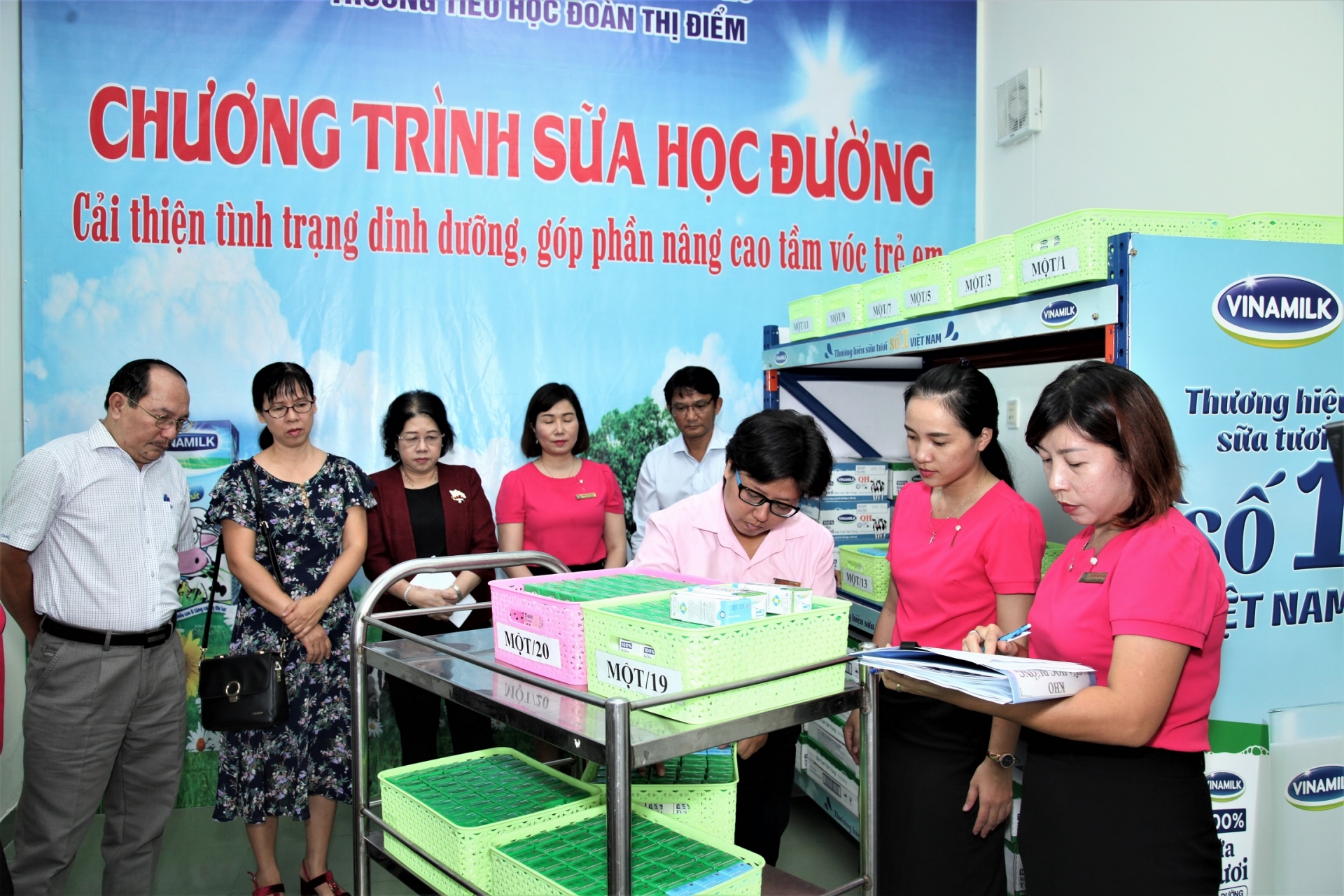 hon 300000 tre em o tp hcm chinh thuc thu huong chuong trinh sua hoc duong