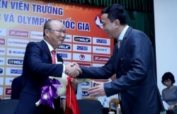 Truyền thông Hàn nói gì về bản hợp đồng giữa VFF và HLV Park Hang-seo?