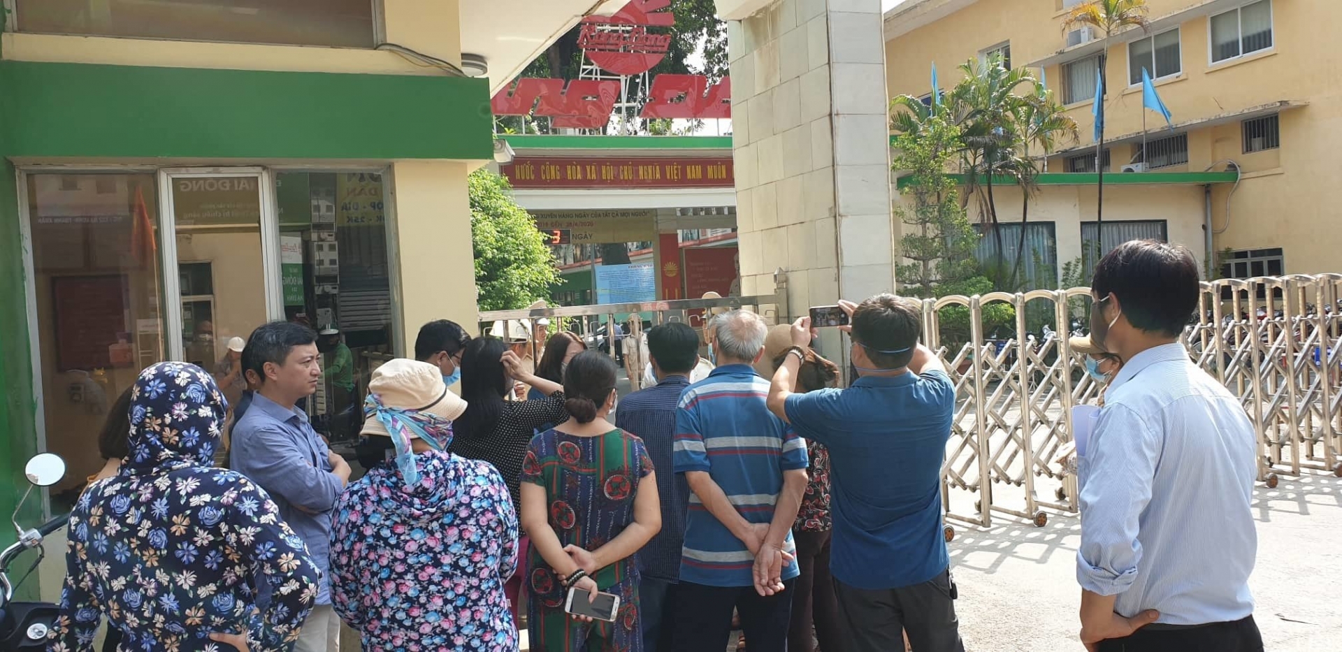 vu chay nha may rang dong nguoi dan ha dinh doi den bu 1 tylit mau nhiem thuy ngan