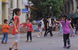 thi diem cam xe tren pho di bo quanh ho hoan kiem trong 1 thang