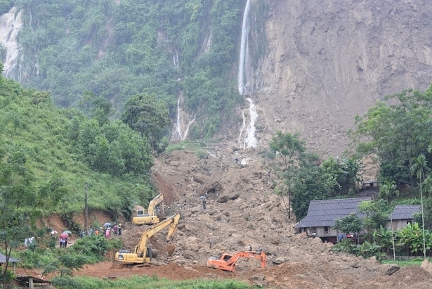 quang ninh sat lo dat da 4 nguoi tu vong 1 nguoi thuong vong