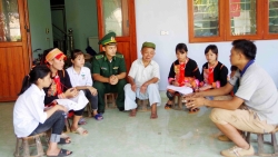 tham tinh quan dan gin giu an ninh bien gioi