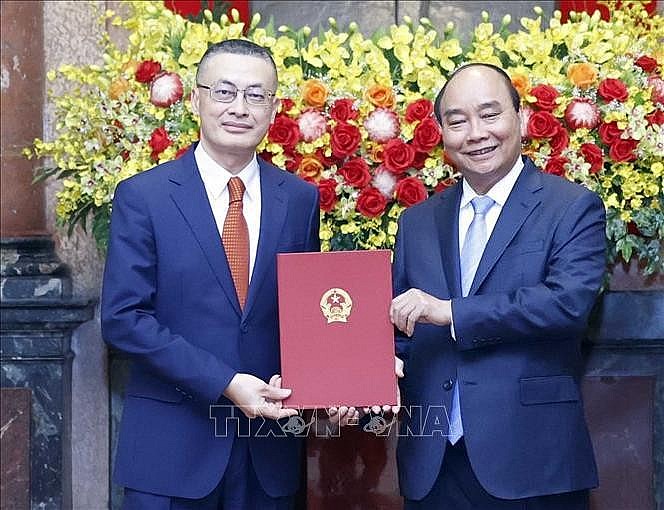 Chủ tịch nước Nguyễn Xuân Phúc trao Quyết định bổ nhiệm Đại sứ Việt Nam tại các nước