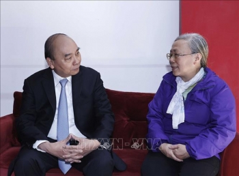 Chủ tịch nước Nguyễn Xuân Phúc thăm hỏi, chúc mừng năm mới gia đình các cố Chủ tịch nước
