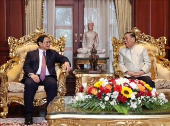 Thủ tướng Phạm Minh Chính thăm các đồng chí nguyên lãnh đạo cấp cao Lào