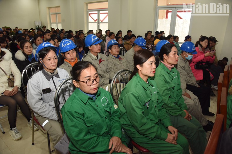 Quan tâm, chăm lo Tết cho lực lượng vũ trang, nhân dân tỉnh Cao Bằng ảnh 4