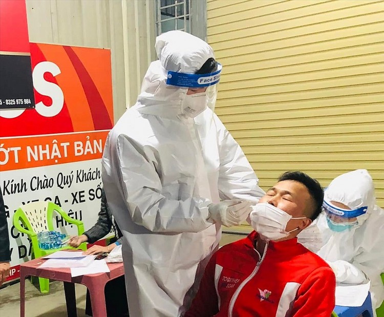 Hải Phòng tiếp tục huy động sinh viên tham gia hỗ trợ Trạm Y tế lưu động trong hướng dẫn, điều trị F0 tại nhà. (Ảnh: Công đoàn Hải Phòng).