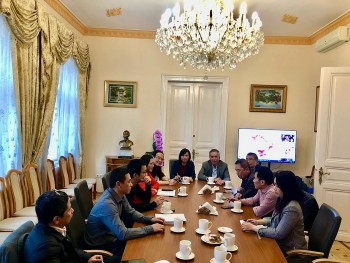 Hiệp hội người VN tại Hungary thành lập đội cứu trợ kiều bào Ukraine