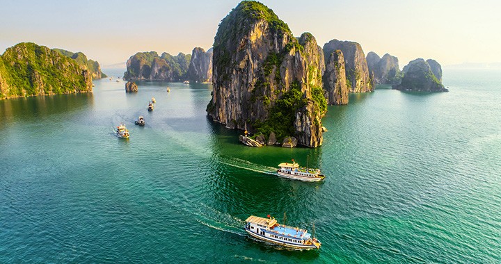 Vịnh Hạ Long. 