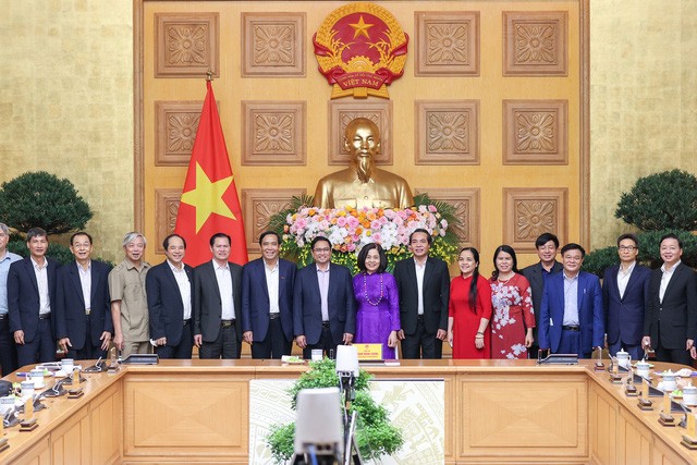 Bảo vệ, chăm sóc, giúp đỡ, phát huy cao nhất đóng góp của người cao tuổi