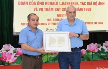 Trưng bày vô thời hạn các bức ảnh về vụ thảm sát Sơn Mỹ của tác giả Ronald L. Haeberle