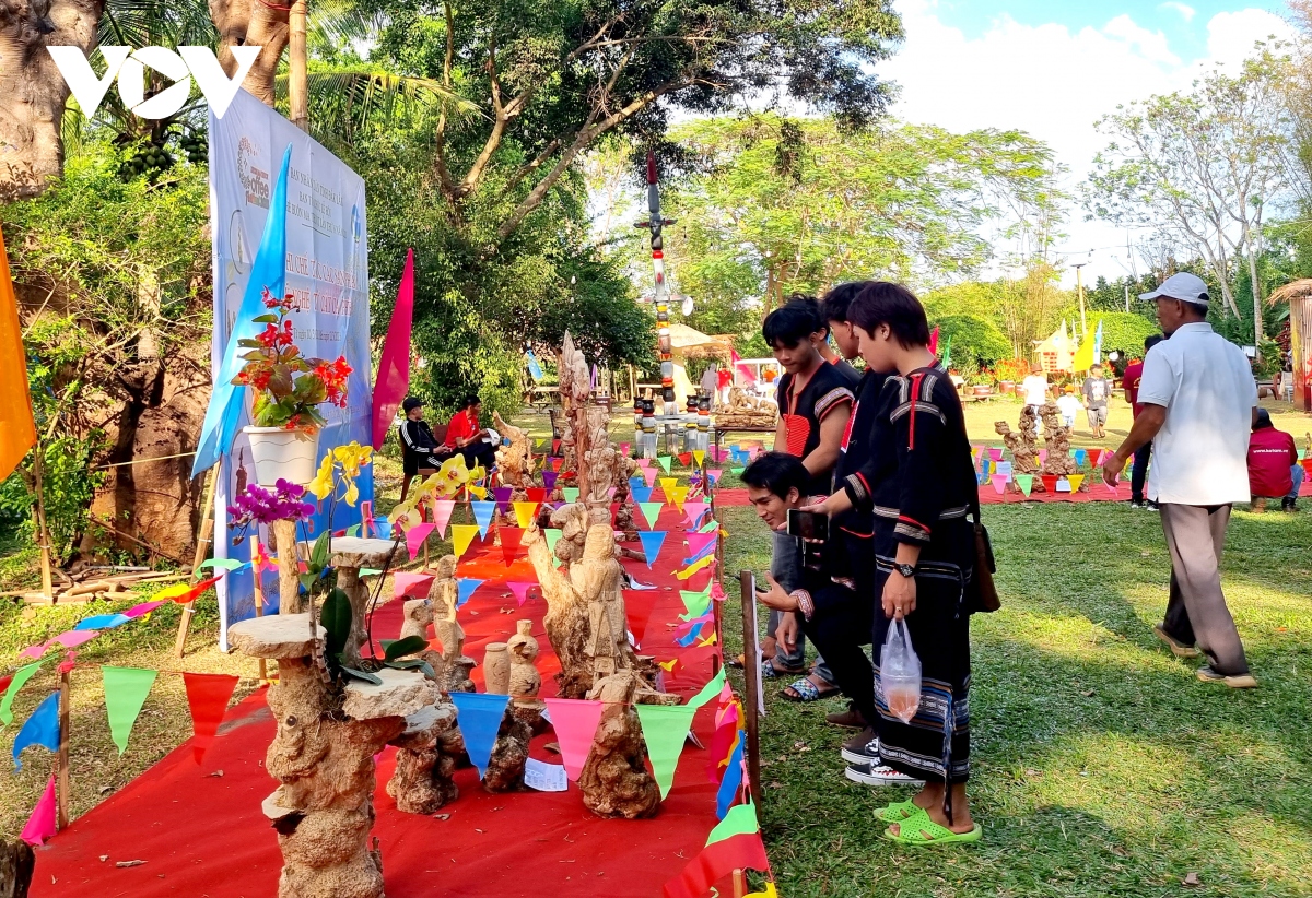 thoi hon doi song tay nguyen vao goc ca phe hinh anh 2