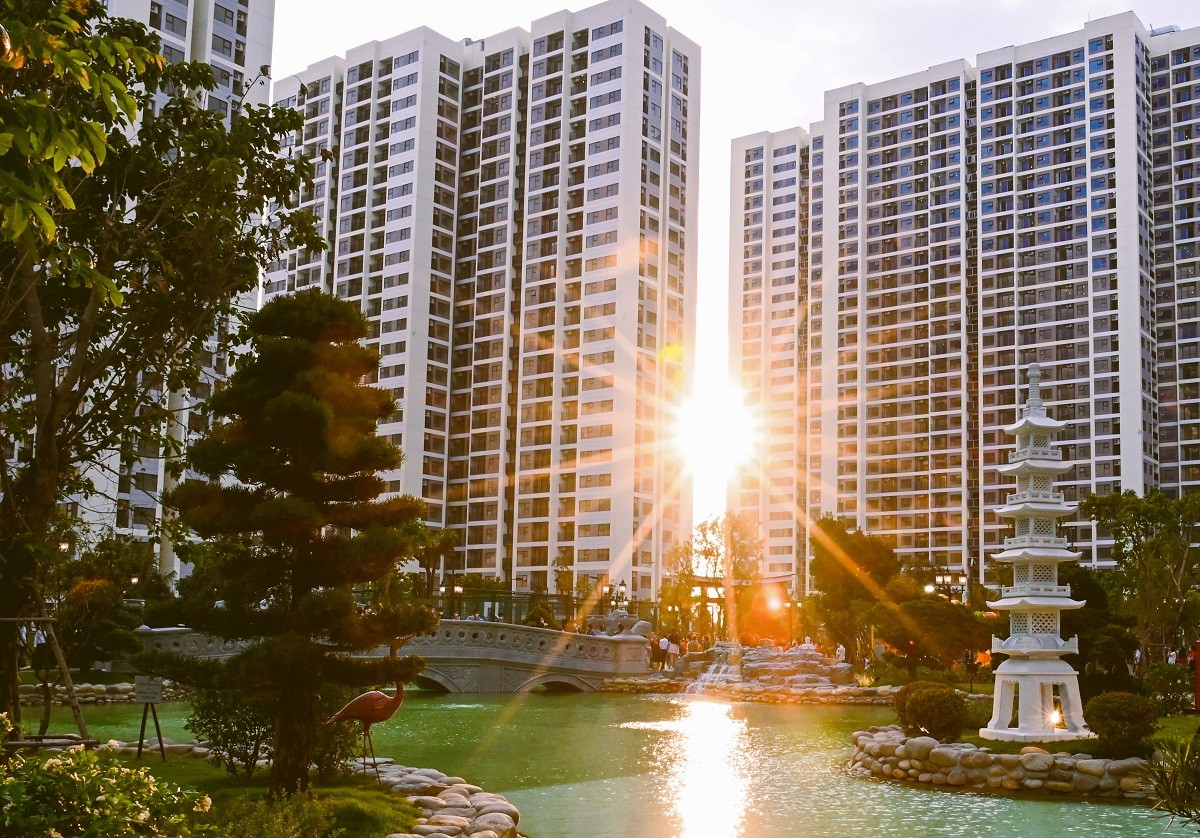 Những khu đô thị hiện đại, tiện ích đầy đủ nhanh chóng lọt mắt xanh của nhóm người trẻ thành đạt, độc lập tài chính. Những khu đô thị hiện đại, tiện ích đầy đủ nhanh chóng lọt mắt xanh của nhóm người trẻ thành đạt, độc lập tài chính.