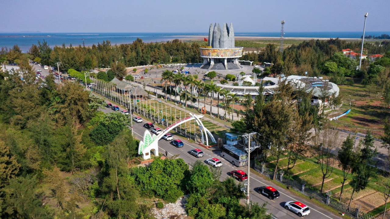 Dấu ấn kỷ lục của mẫu ô tô điện Việt đầu tiên sau một năm mở bán
