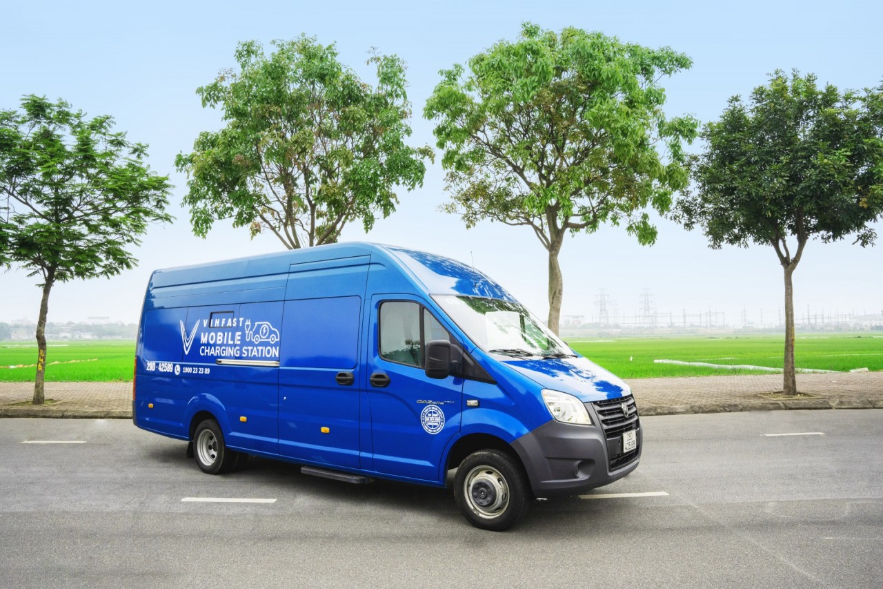 Vinfast triển khai dịch vụ cứu hộ pin ô tô điện 24/7