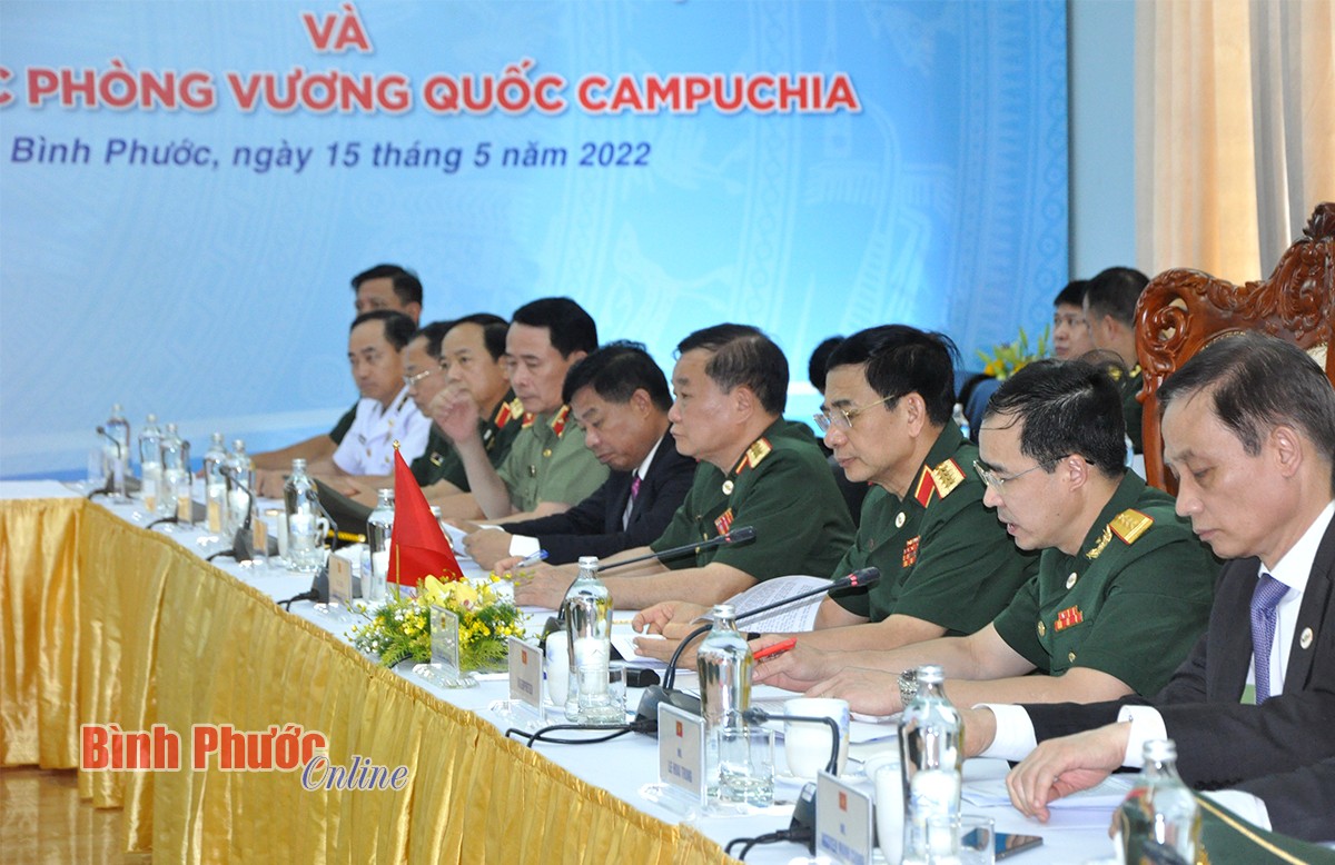 Hội đ&agrave;m giữa Bộ Quốc ph&ograve;ng Việt Nam v&agrave; Bộ Quốc ph&ograve;ng Campuchia