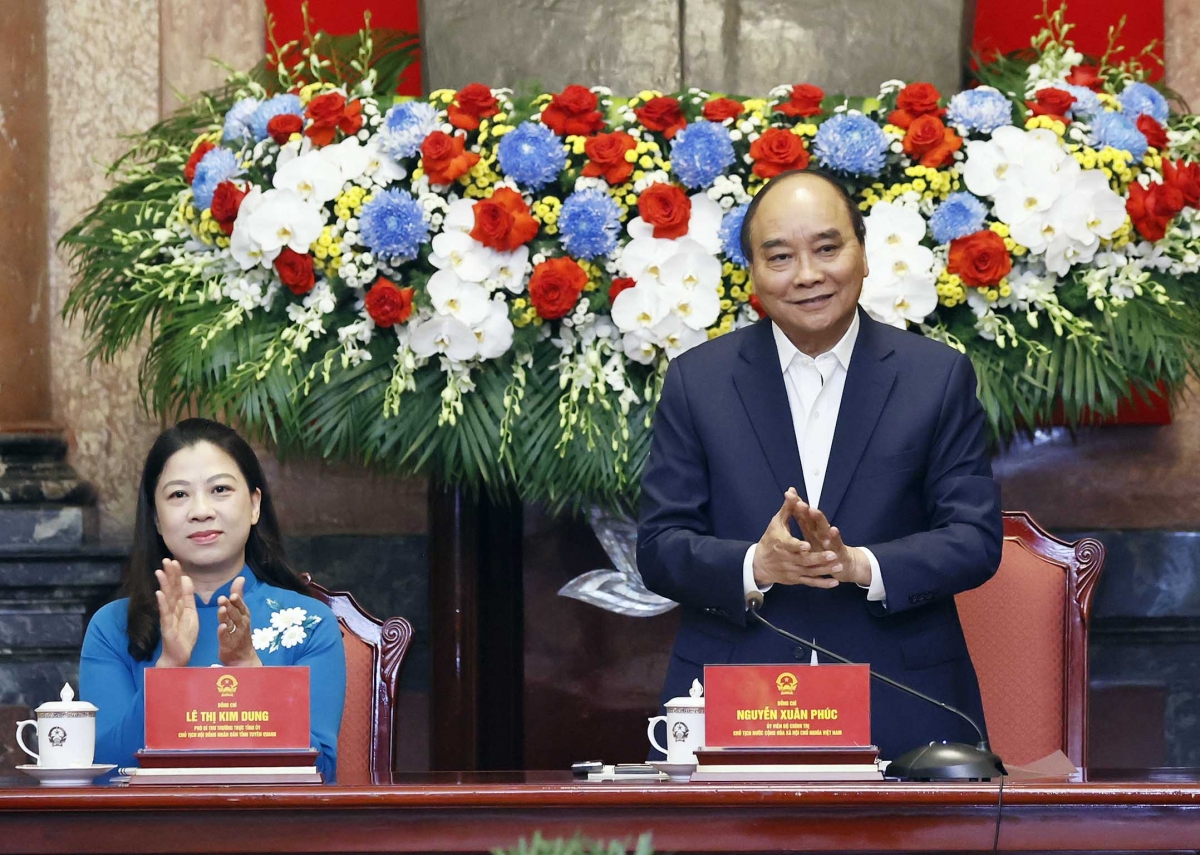 Chủ tịch nước gặp mặt người có uy tín trong đồng bào dân tộc thiểu số Tuyên Quang