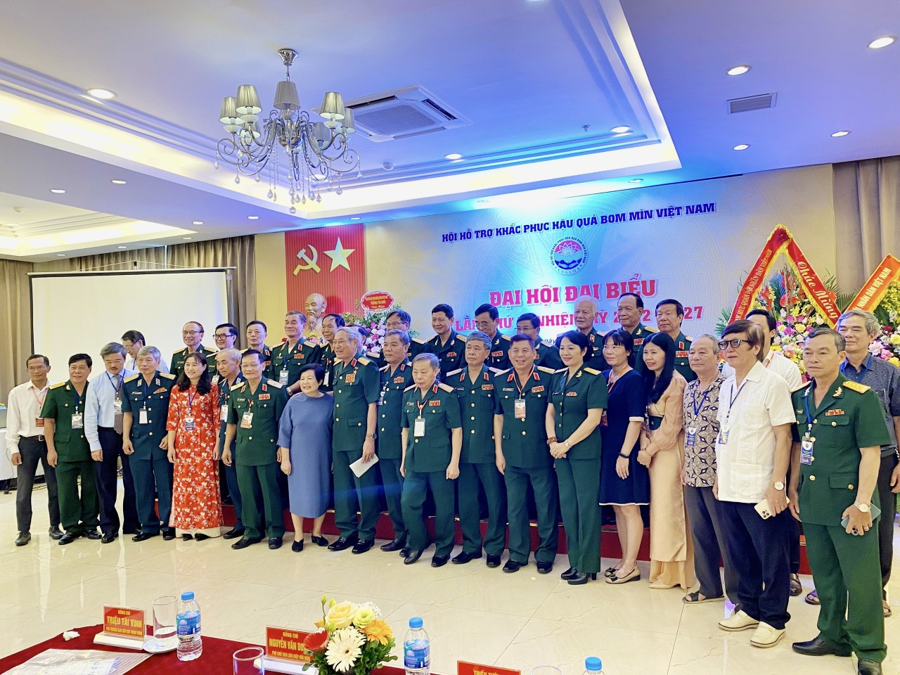 Đại hội đã bầu cử Ban chấp hành khóa II với 35 thành viên, Ban kiểm tra gồm 5 thành viên. Ảnh: Hạnh Trần