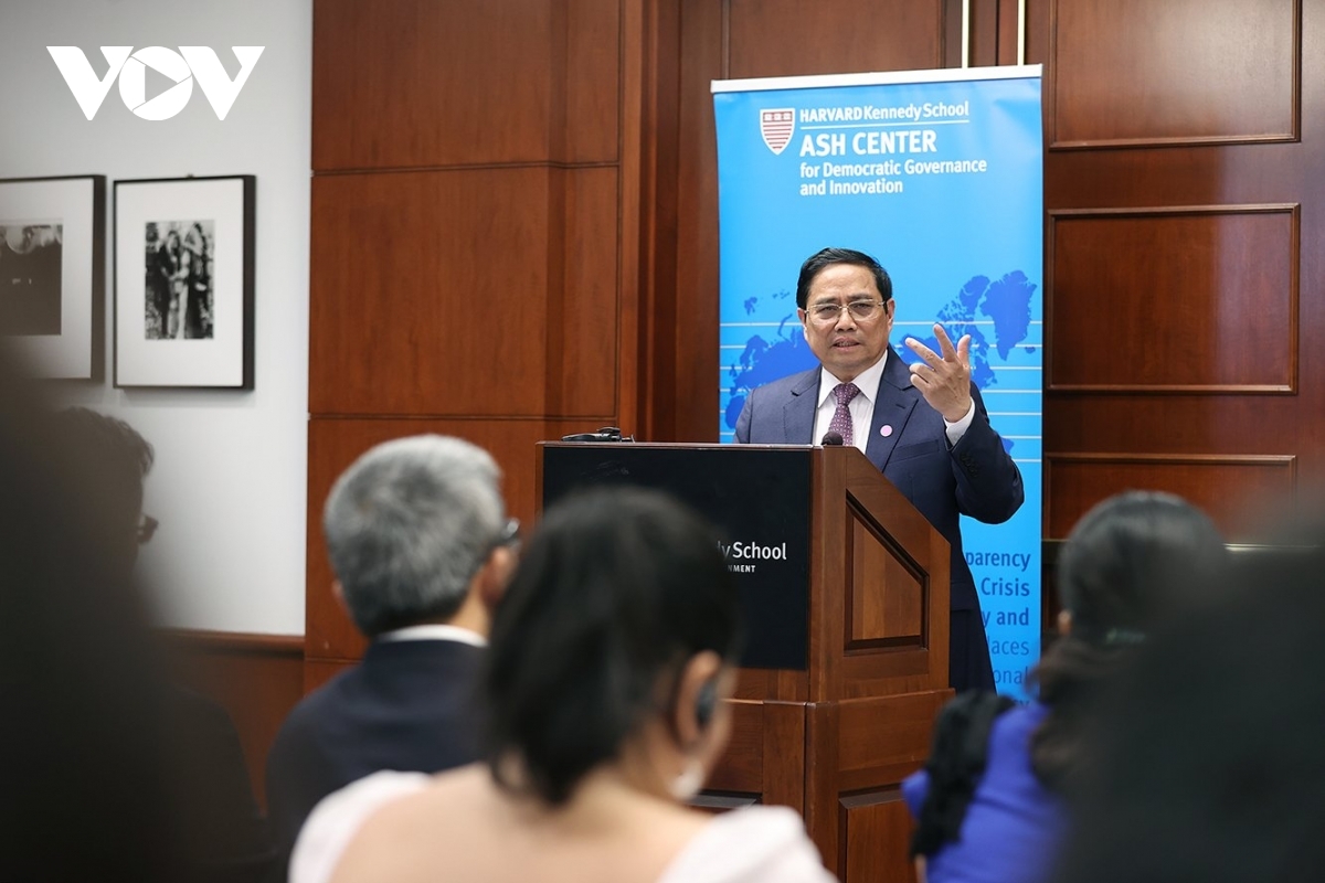 Thủ tướng Phạm Minh Chính phát biểu tại Đại học Harvard.