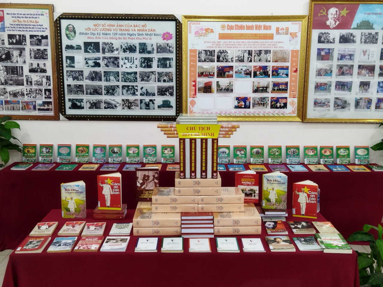 TP Hồ Chí Minh: Xây dựng Chú thích ảnh