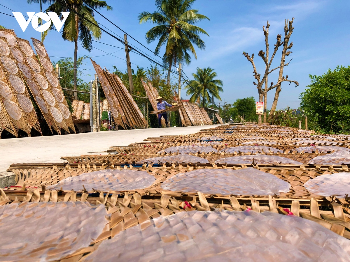 lang nghe banh trang hon 200 nam tro thanh di san van hoa phi vat the quoc gia hinh anh 2