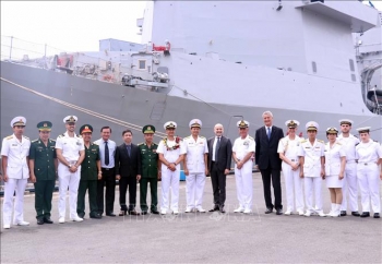 tau hai quan italy tham thanh pho ho chi minh