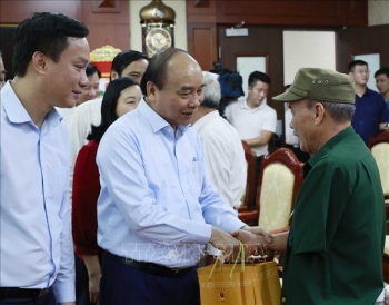 Chủ tịch nước Nguyễn Xuân Phúc thăm, tặng quà Hội Người cao tuổi Hải Dương