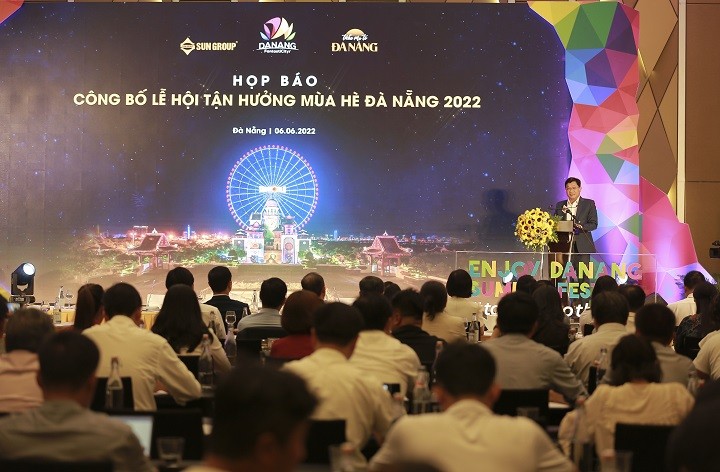 Phó Chủ tịch UBND thành phố Trần Phước Sơn phát biểu tại buổi họp báo. (Ảnh: Cổng thông tin điện tử Đà Nẵng)